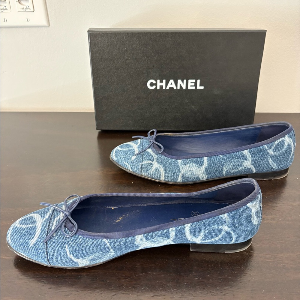 CHANEL Denim Blue Patterned Flats